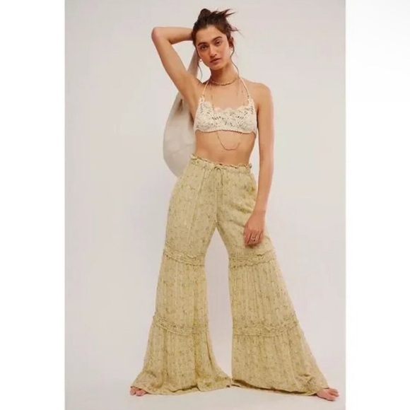 SALE! Free People Emmaline Tiered Pull-On Pants in Sage Combo NWT L SOLD OUT! - Picture 2 of 6